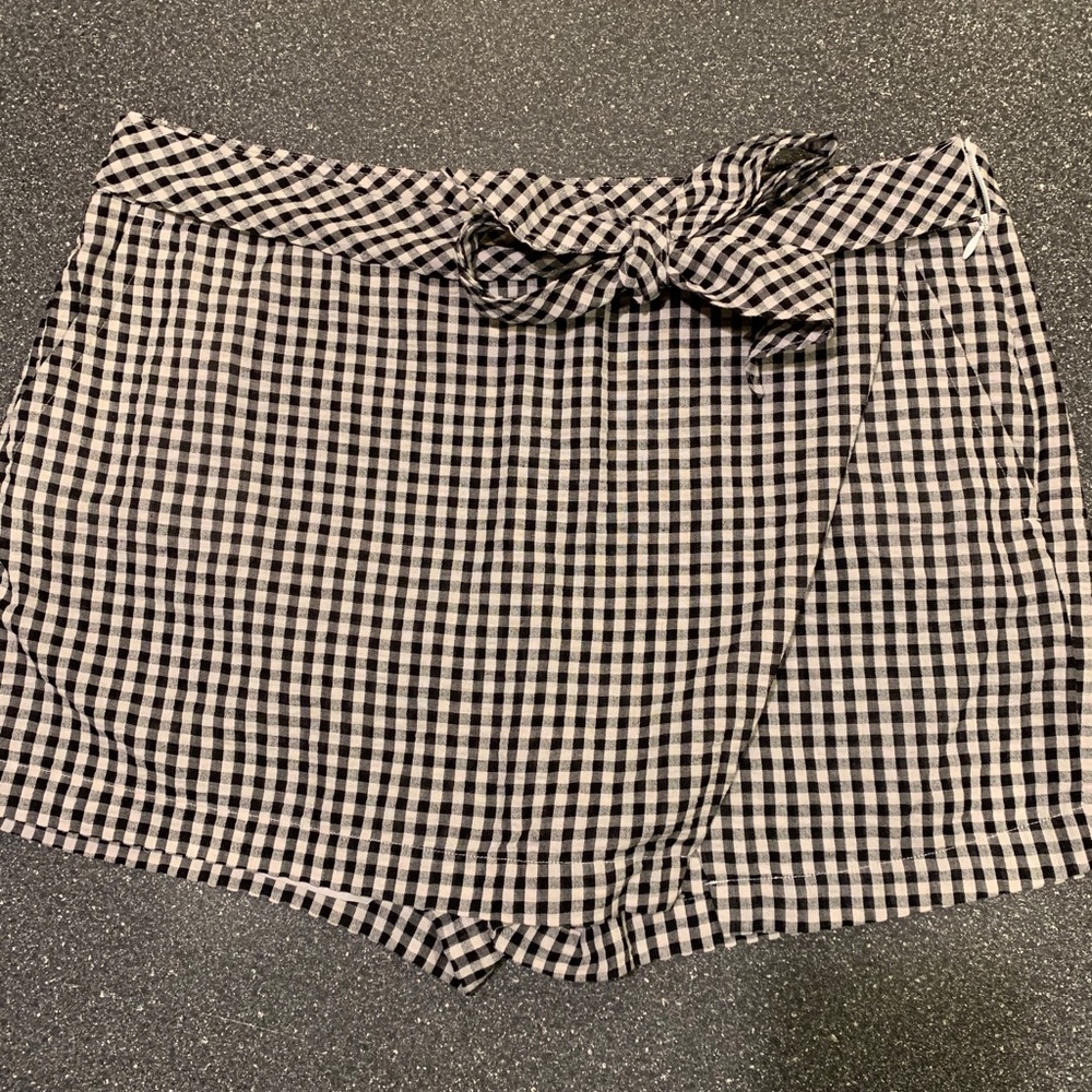 Vineyard vines skort